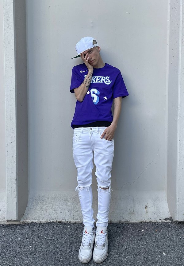 ghost_rich2