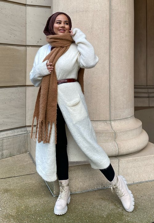 Titulná fotka autora hijabhills