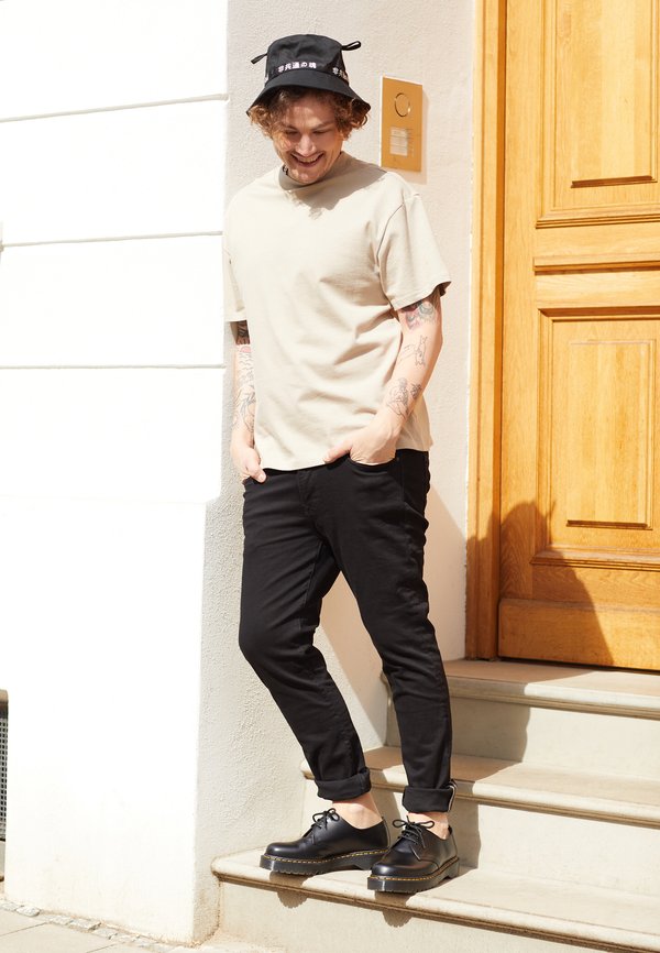 zalando dr martens 1461