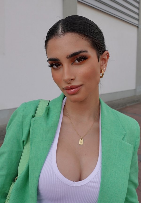 saramzzh