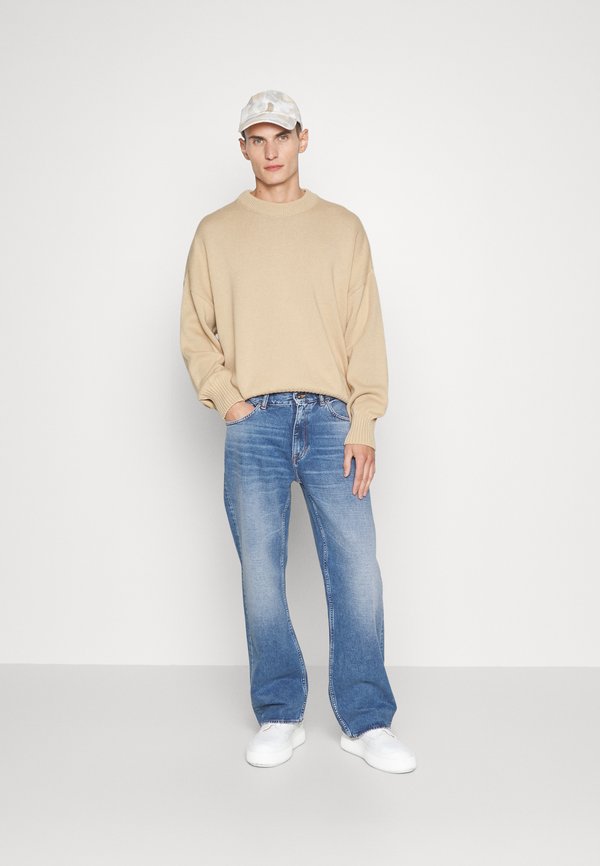 weekday jeans astro
