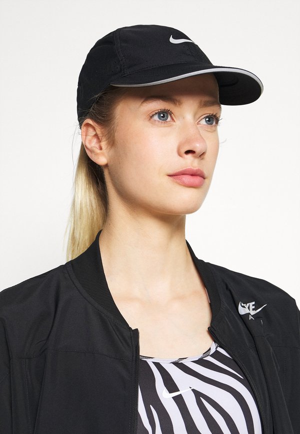Nike Performance WOMENS ESSENTIAL RUNNING HAT AND GLOVE SET