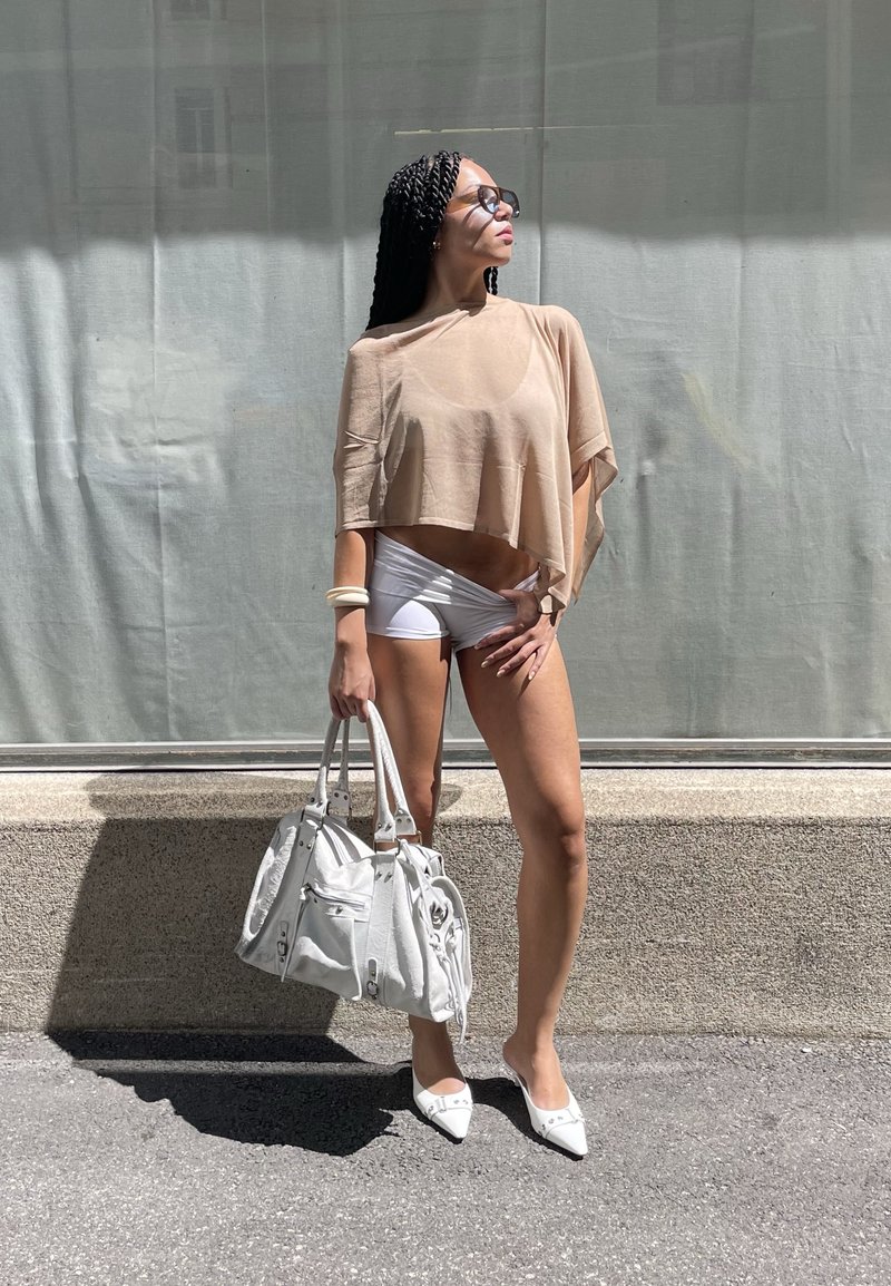 lola_mukuna