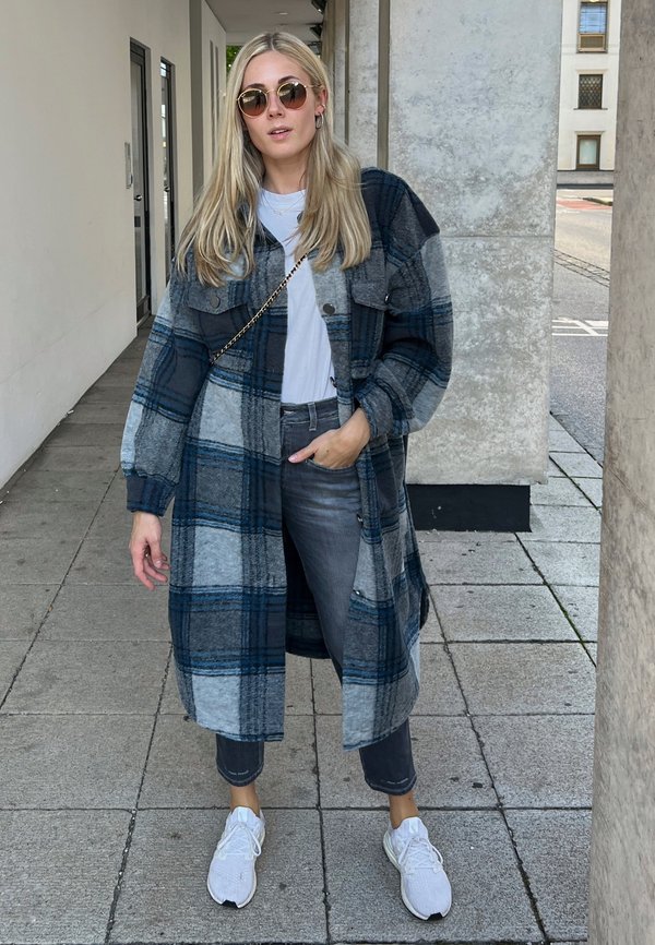 bitsandbobsbyeva