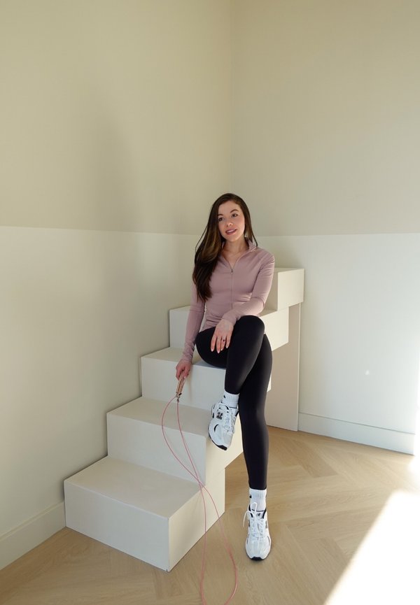 laurencemagaly