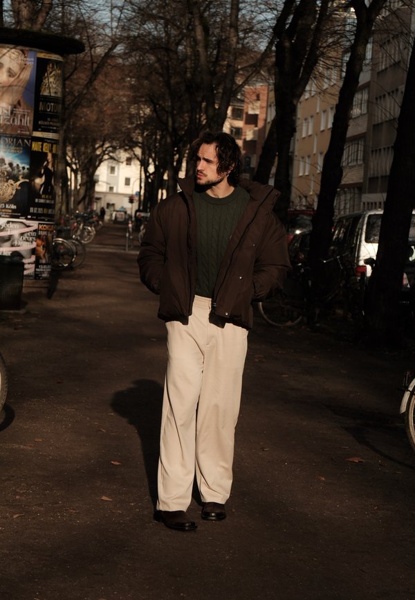 leon_vvl