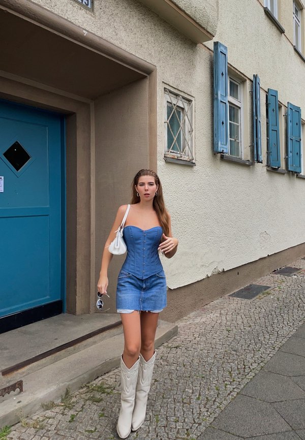 bellapeschel