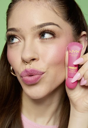 Make-up for everyone