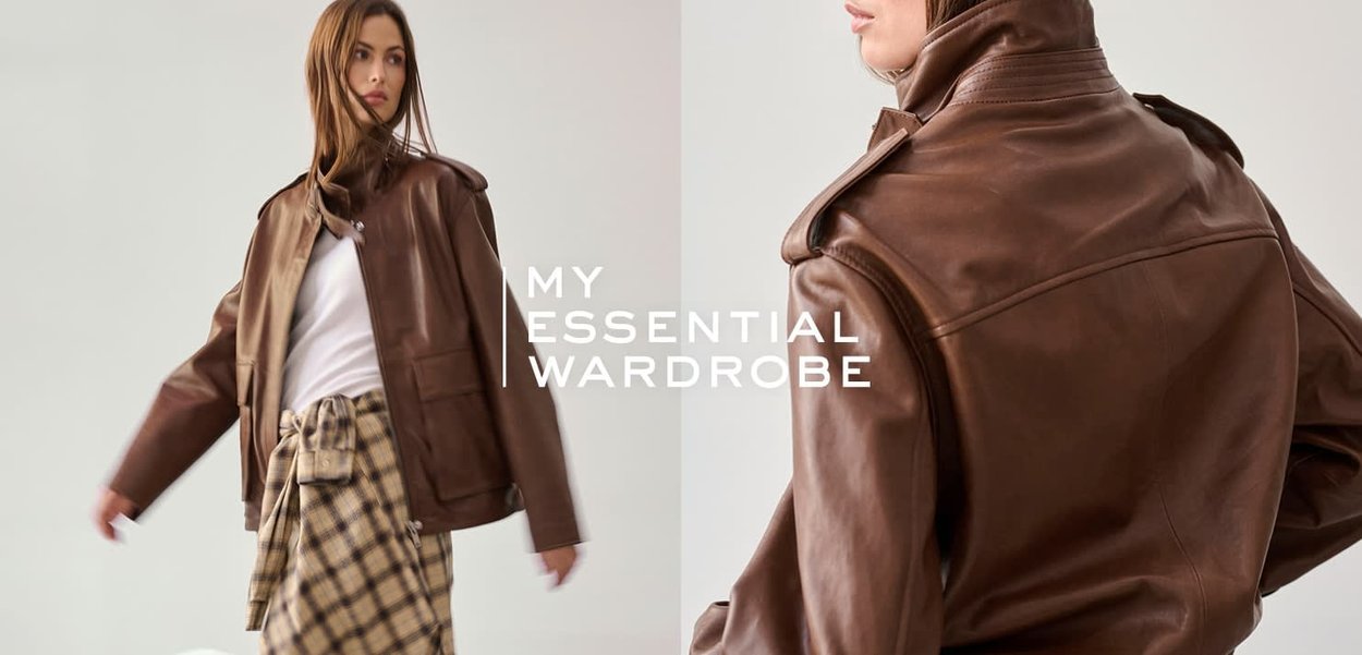 Frau präsentiert braune Lederjacke über weißem Hemd und kariertem Rock, mit dem Text "Meine essentielle Garderobe" zwischen den Ansichten.