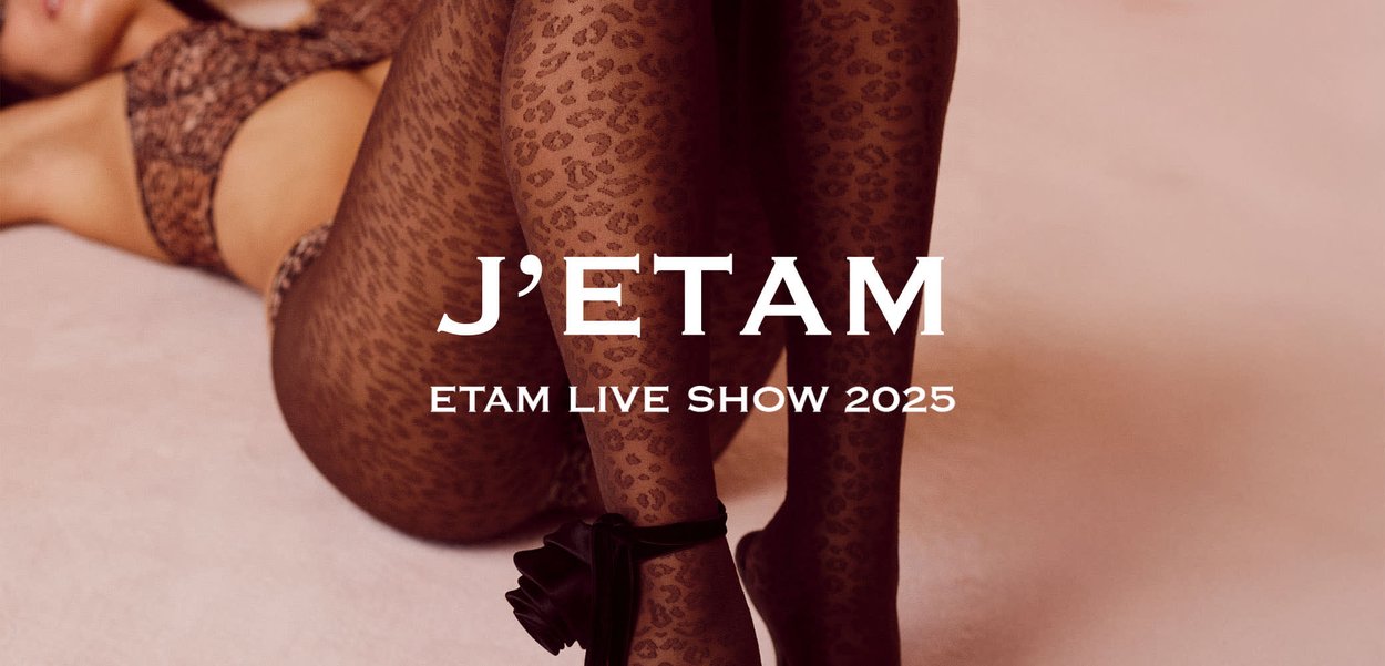 Tytki w panterkę z przezroczystą fakturą, z czarną wstążką przy kostce. Nakładka tekstowa: "J’ETAM ETAM LIVE SHOW 2025."