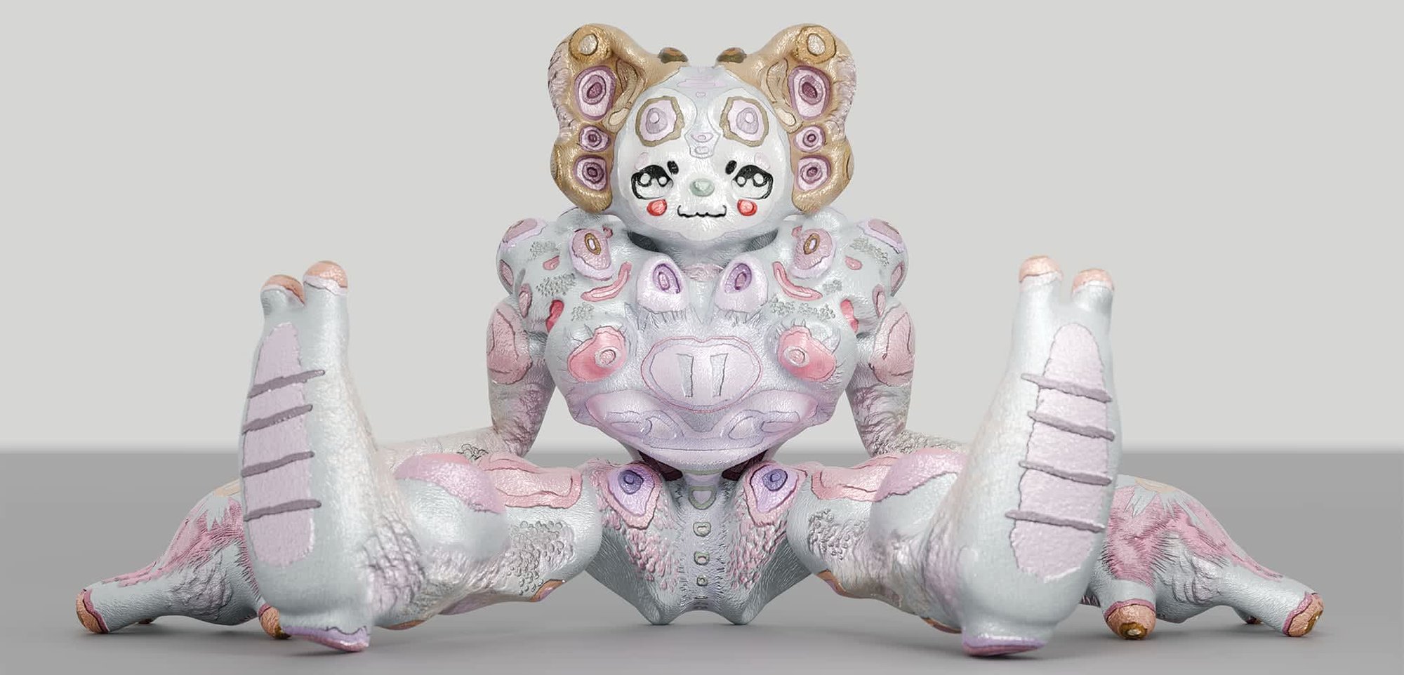 Hvid og lyserød fantasy-creature med store ører og flere lilla og pink øje-lignende mønstre på kroppen, der sidder på en grå overflade.