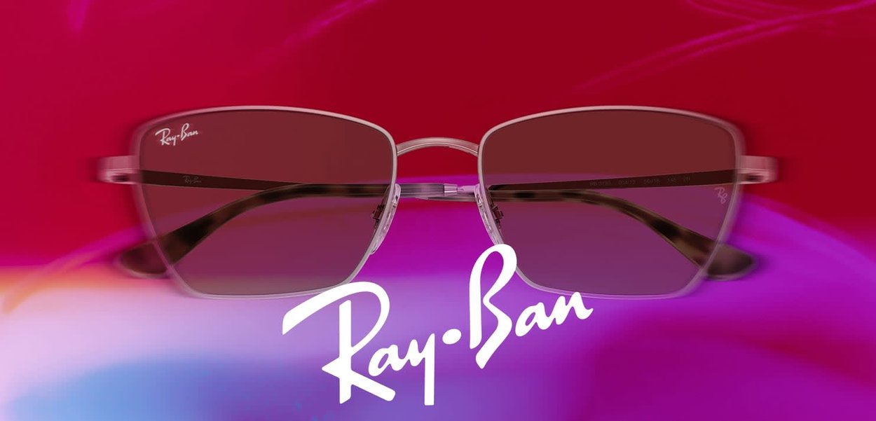 Gafas de sol Ray-Ban con montura metálica y lentes marrones, centradas sobre un fondo degradado vibrante de colores rojo, púrpura y azul.