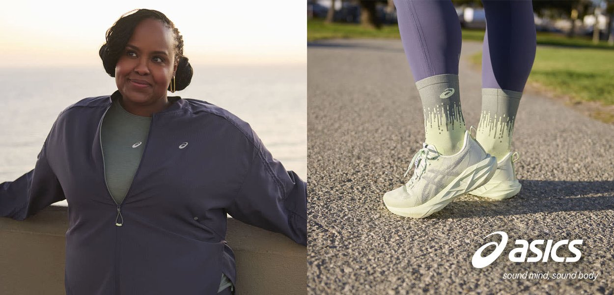 Vrouw in sportkleding leunt op een reling bij de zee tijdens zonsondergang; close-up van hardloopschoenen en sokken op een betegeld pad.