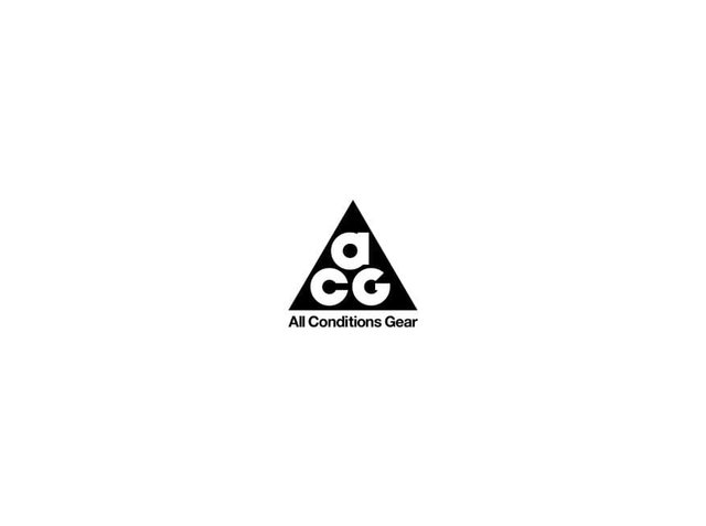 Logo triangle noir avec les lettres minuscules blanches a, c et g empilées, et texte "All Conditions Gear" en dessous.