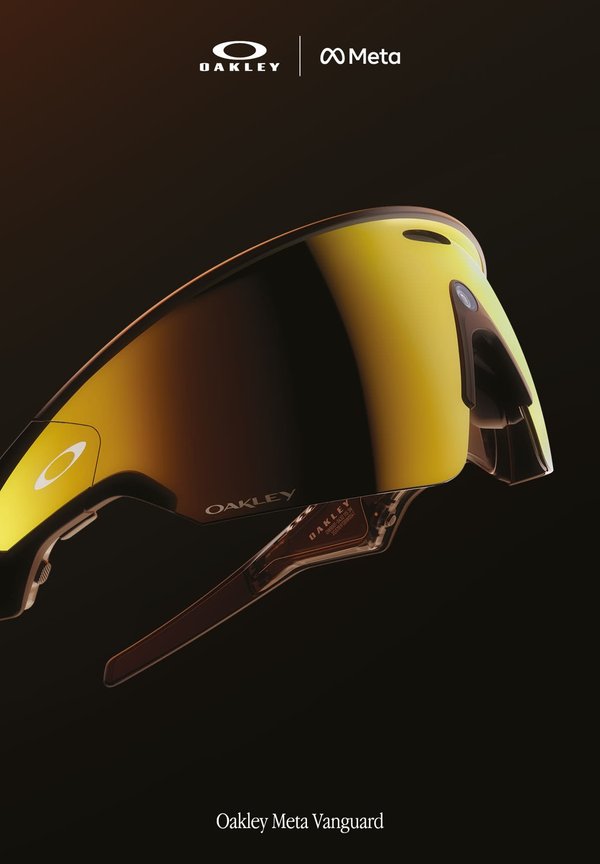 Occhiali da sole Oakley Meta Vanguard con una grande lente gialla curva e una montatura nera elegante con astine trasparenti.