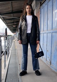 UGG TAZZ - Pantofole - nero - Zalando.it