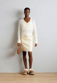 UGG FUNKETTE - Ciabattine - chestnut/cognac - Zalando.it