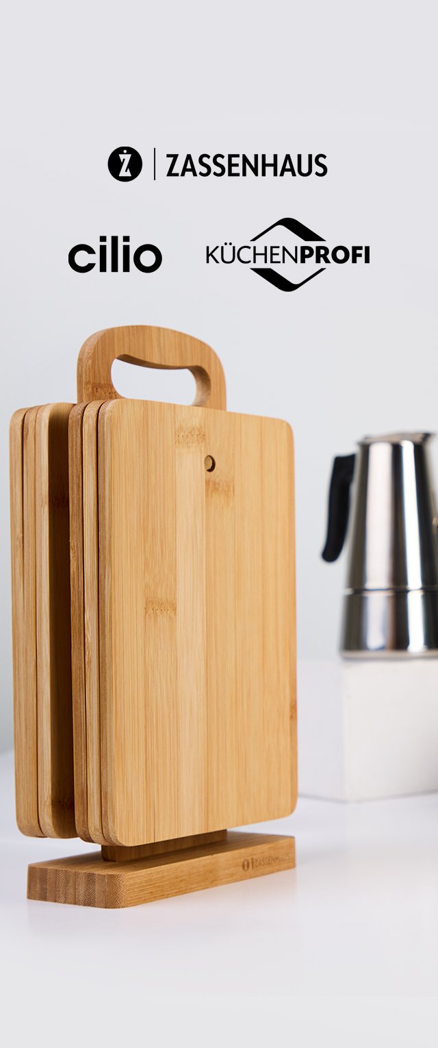 Bamboesnijplankenset met een stevige standaard. Elke plank heeft een afgeronde handgreep, een gladde structuur en een natuurlijke houtnerf. Bevat drie planken.