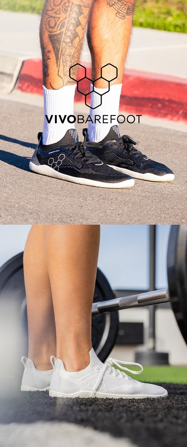 Las zapatillas Vivo Barefoot en blanco y negro cuentan con una parte superior de malla texturizada, un diseño minimalista, acentos hexagonales y suelas contrastantes.