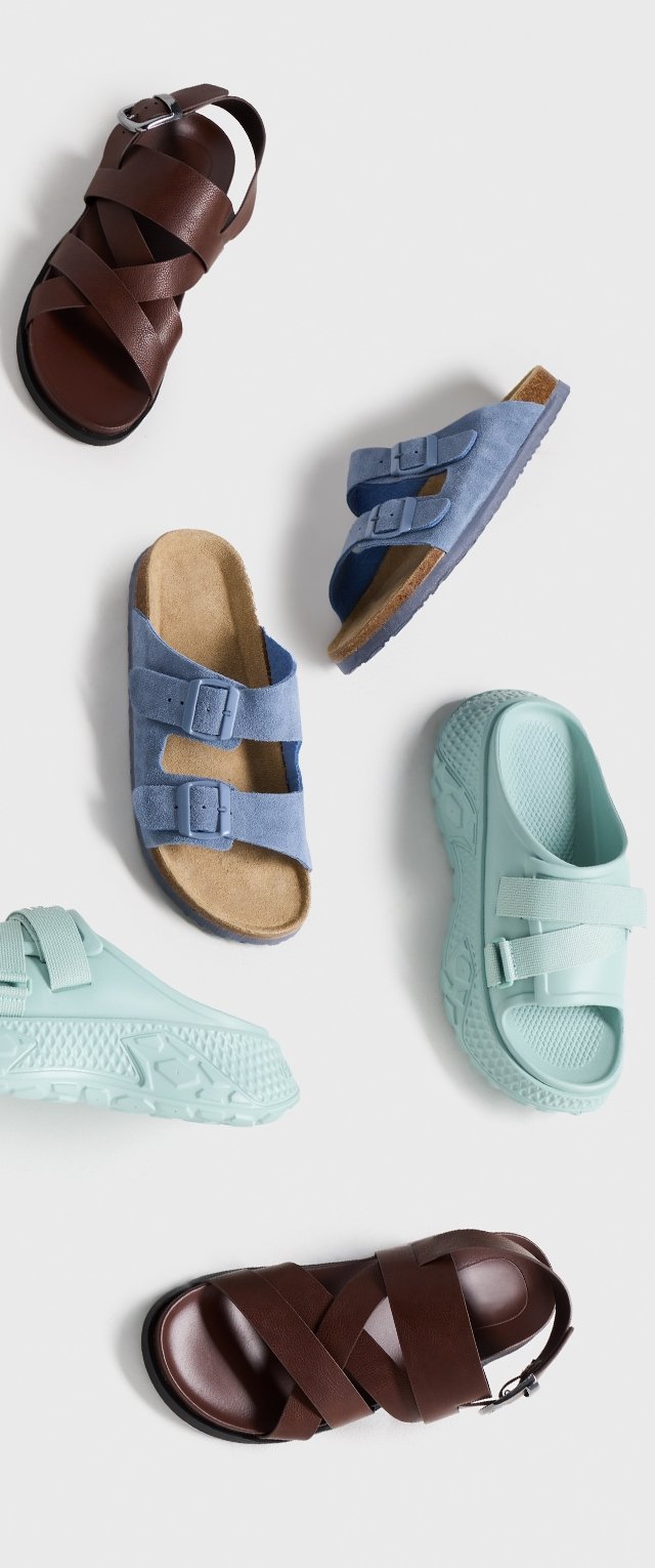 Zeven paar schoenen: bruine leren sandalen met gekruiste banden, blauwe suede instappers met twee gespen en mintgroene rubberen klompen met een gestructureerde zool.