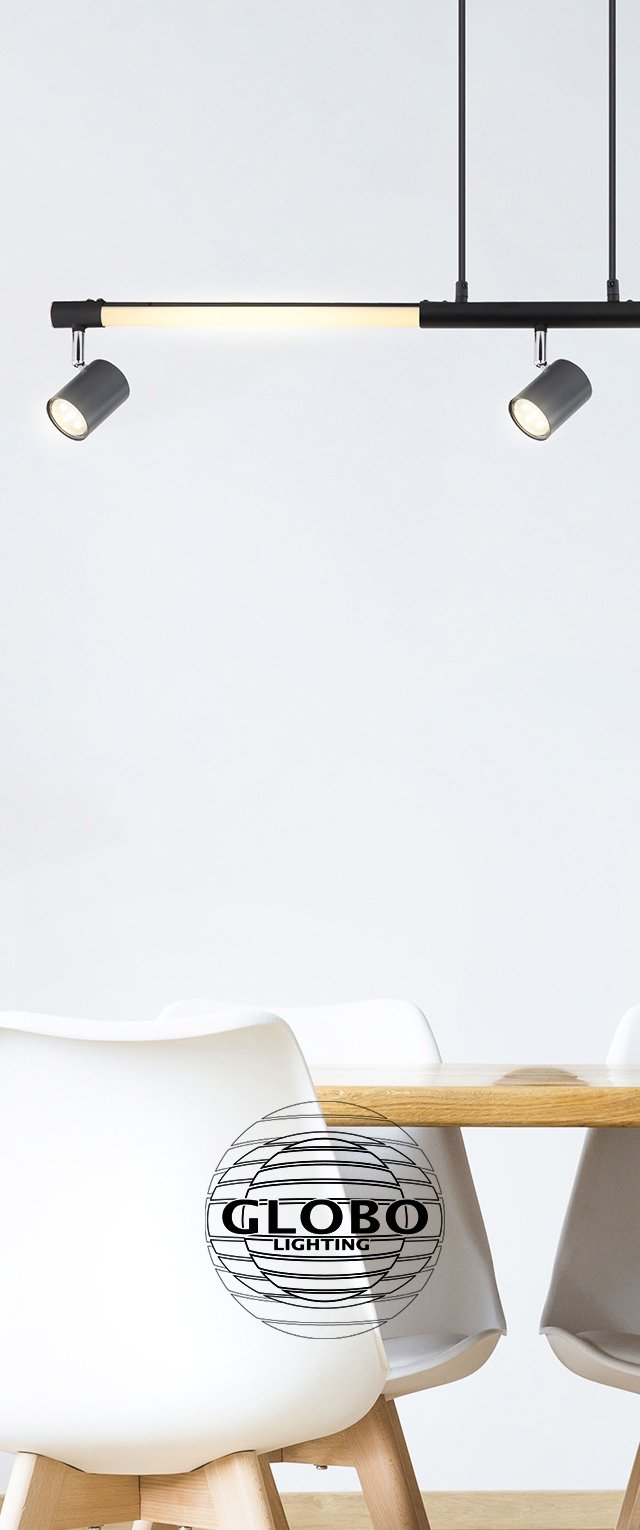 Zwarte hanglamp met twee verstelbare cilindervormige spots en een lineaire witte LED-balk, hangend boven een houten tafel met witte stoelen.