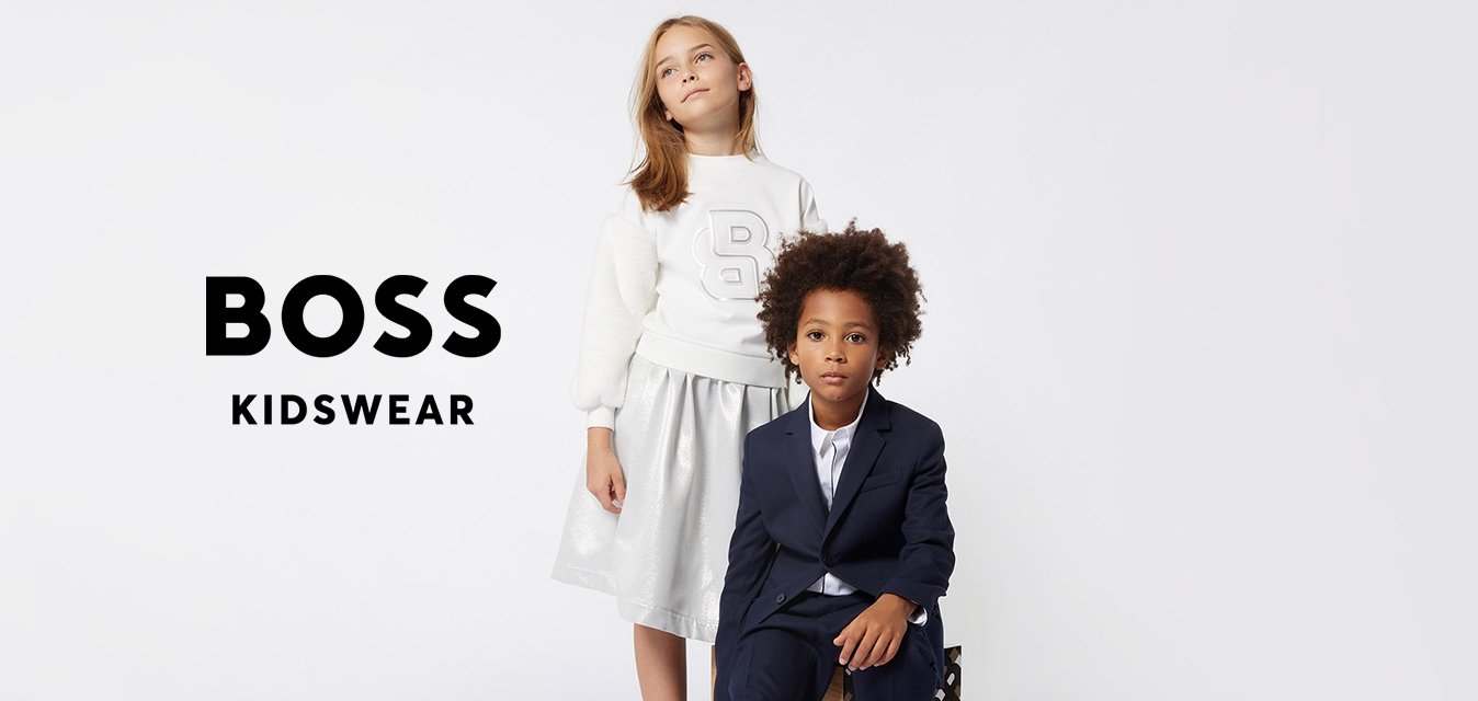 Bílá mikina s velkým logem 