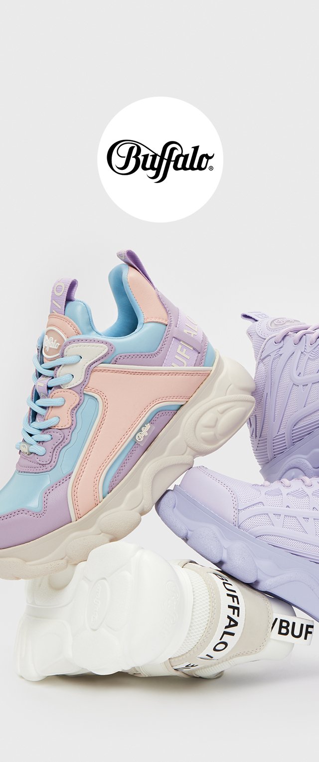 Bunte Sneakers in sanften Farbtönen von Lila und Pink, mit einer klobigen weißen Sohle und strukturierten Überzügen, auf denen die "Buffalo"-Marke prominent zu sehen ist.