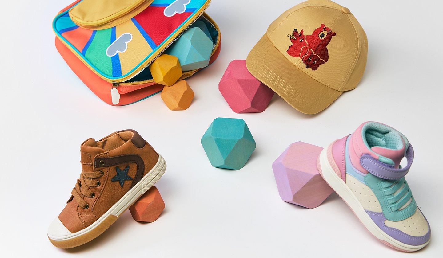 CHAUSSURES & ACCESSOIRES ENFANT pas cher chez ZALANDO PRIVÉ