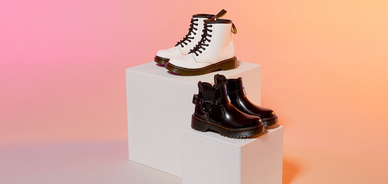 Výprodej: dámské kozačky a kotníková obuv